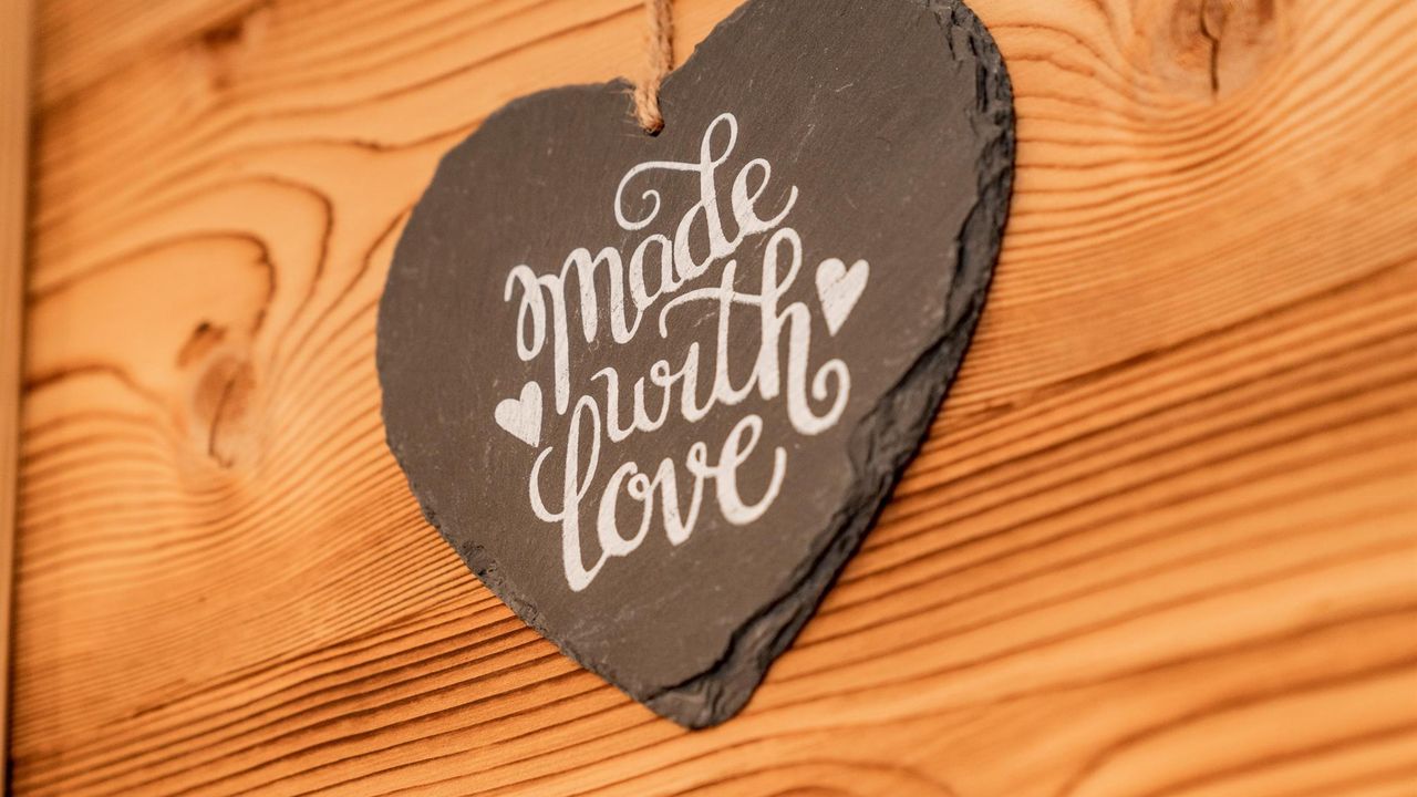 MADE with LOVE MADE with LOVE